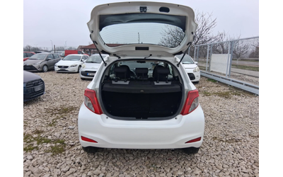 toyota-yaris - 4