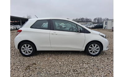 Toyota Yaris Navi* kamera* - автомобили, коли, обяви за нови и употребявани 6