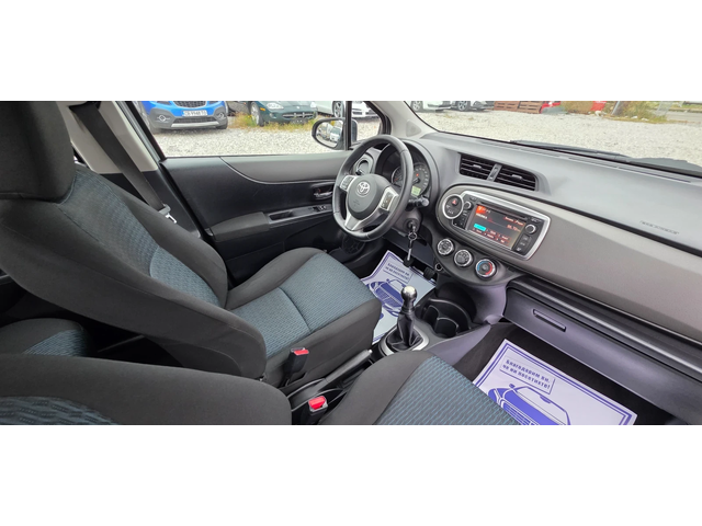 Toyota Yaris 1.0i 70k.c EURO 5B UNIKAT ITALIA - автомобили, коли, обяви за нови и употребявани 13