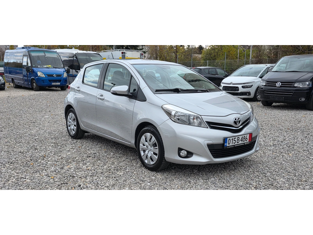 Toyota Yaris 1.0i 70k.c EURO 5B UNIKAT ITALIA - автомобили, коли, обяви за нови и употребявани 2