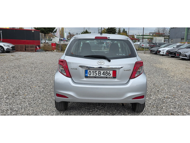 Toyota Yaris 1.0i 70k.c EURO 5B UNIKAT ITALIA - автомобили, коли, обяви за нови и употребявани 4