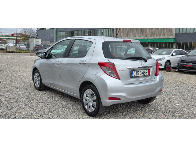 Toyota Yaris 1.0i 70k.c EURO 5B UNIKAT ITALIA - автомобили, коли, обяви за нови и употребявани 5