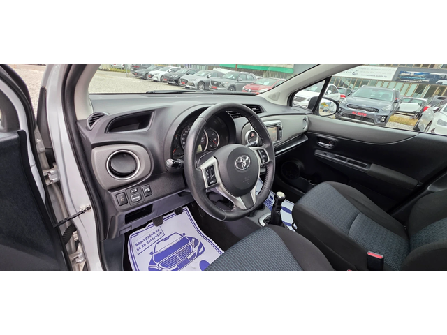 Toyota Yaris 1.0i 70k.c EURO 5B UNIKAT ITALIA - автомобили, коли, обяви за нови и употребявани 7