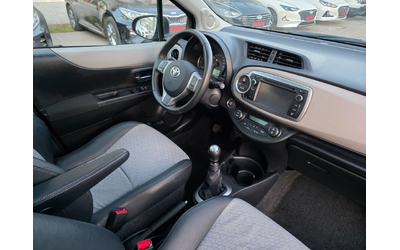 Toyota Yaris 1.3i 100k.c EURO 5B ITALIA - автомобили, коли, обяви за нови и употребявани 10