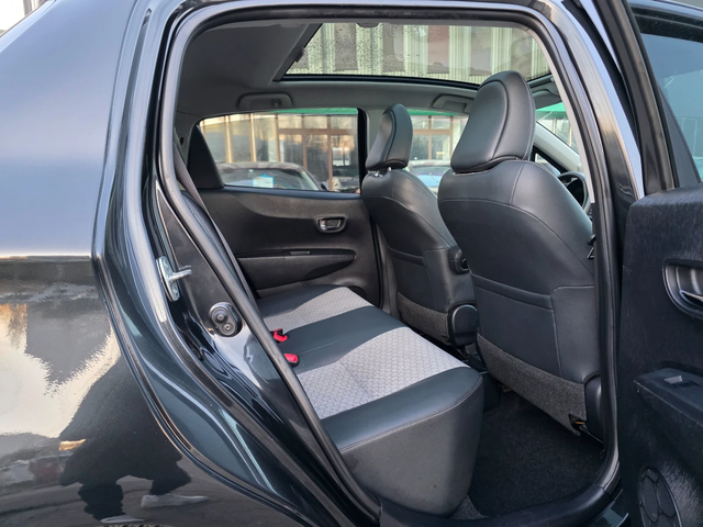 Toyota Yaris 1.3i 100k.c EURO 5B ITALIA - автомобили, коли, обяви за нови и употребявани 11