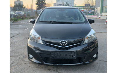toyota-yaris - 1