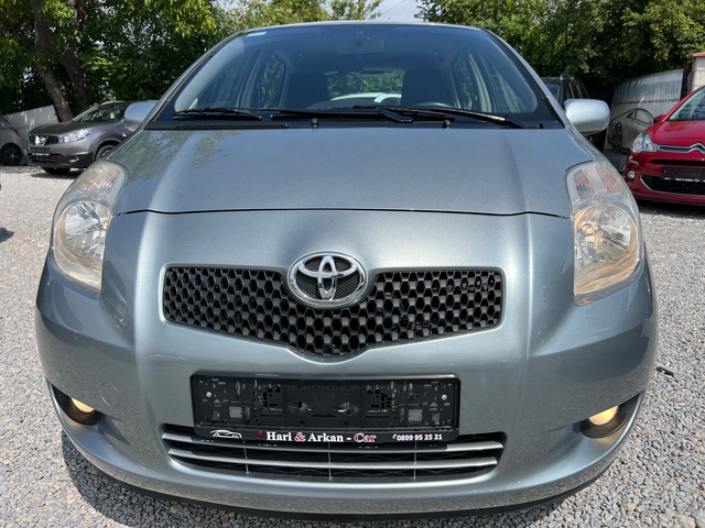 Toyota Yaris 1.4D4D-FACE-НАВИГАЦИЯ - автомобили, коли, обяви за нови и употребявани 1