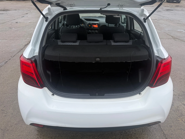 Toyota Yaris 1.4 D4D - автомобили, коли, обяви за нови и употребявани 15