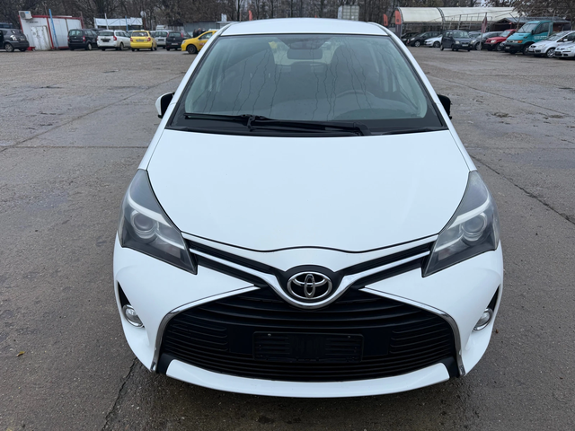 Toyota Yaris 1.4 D4D - автомобили, коли, обяви за нови и употребявани 2