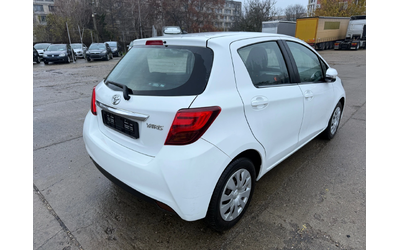 toyota-yaris - 5