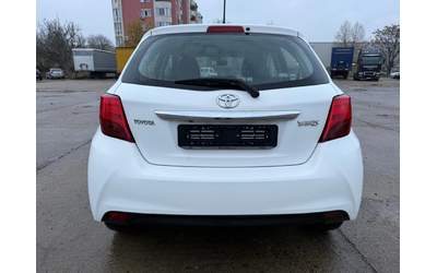 Toyota Yaris 1.4 D4D - автомобили, коли, обяви за нови и употребявани 7