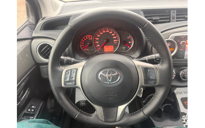 Toyota Yaris 1.0 VVTI - автомобили, коли, обяви за нови и употребявани 11