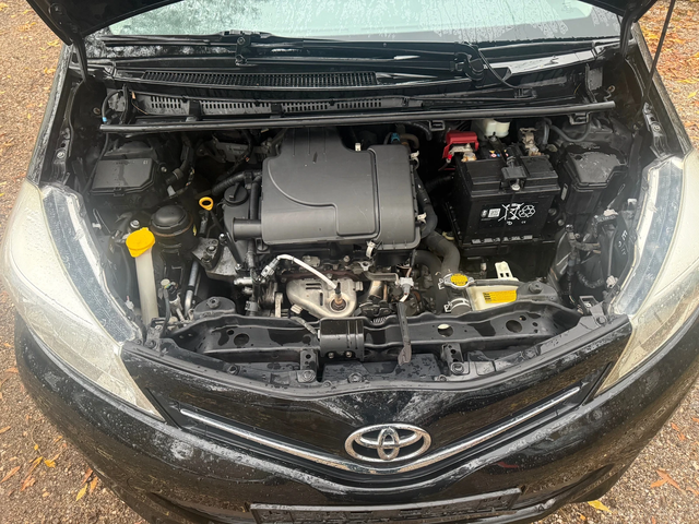 Toyota Yaris 1.0 VVTI - автомобили, коли, обяви за нови и употребявани 16