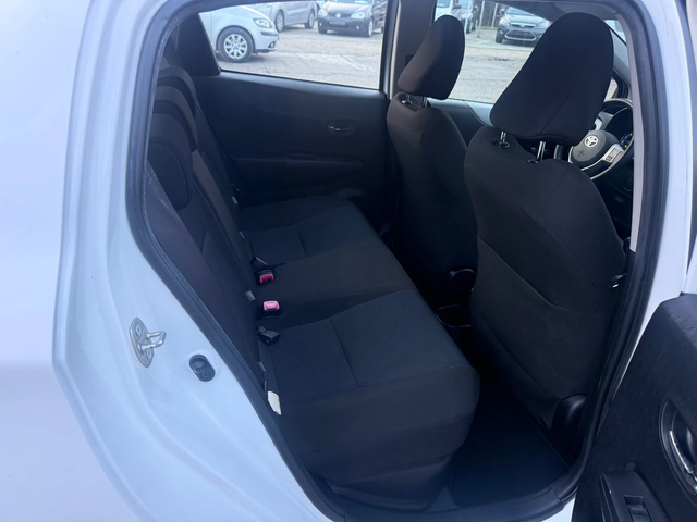 Toyota Yaris 1.5 Hybrid - автомобили, коли, обяви за нови и употребявани 12