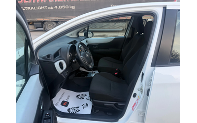 Toyota Yaris 1.5 Hybrid - автомобили, коли, обяви за нови и употребявани 8