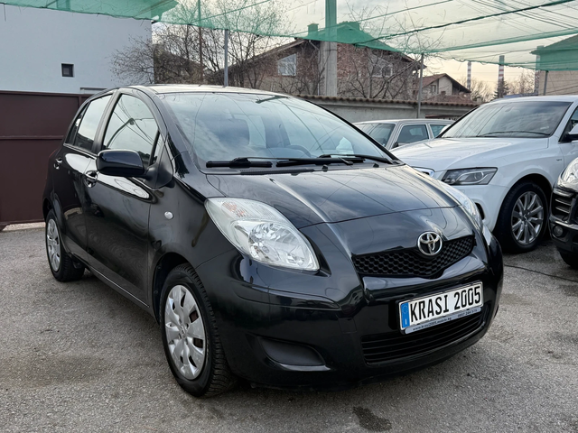 Toyota Yaris 1.3VVTI FACELIFT 101HP - автомобили, коли, обяви за нови и употребявани 2