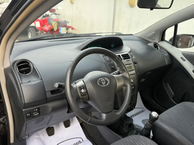 Toyota Yaris 1.3VVTI FACELIFT 101HP - автомобили, коли, обяви за нови и употребявани 7