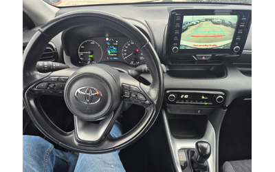 Toyota Yaris КАМЕРА 1, 5 Hybrid А/Т в Гаранция - автомобили, коли, обяви за нови и употребявани 13