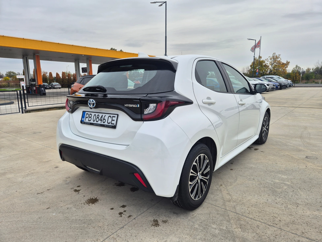 Toyota Yaris КАМЕРА 1, 5 Hybrid А/Т в Гаранция - автомобили, коли, обяви за нови и употребявани 4