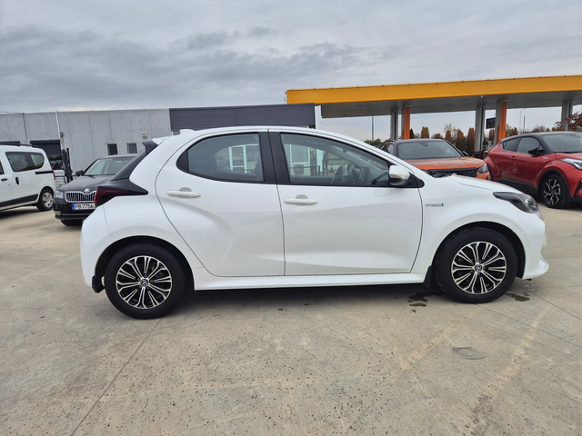 Toyota Yaris КАМЕРА 1, 5 Hybrid А/Т в Гаранция - автомобили, коли, обяви за нови и употребявани 5