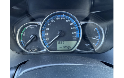 Toyota Yaris 1.5i Hybrid - автомобили, коли, обяви за нови и употребявани 10