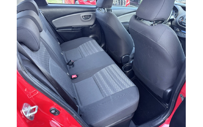 Toyota Yaris 1.5i Hybrid - автомобили, коли, обяви за нови и употребявани 13