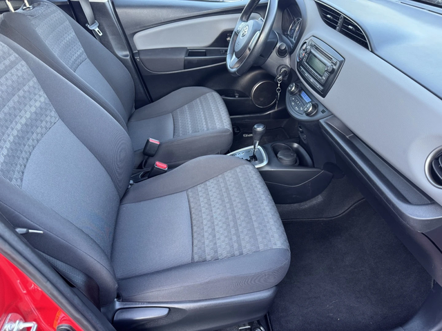 Toyota Yaris 1.5i Hybrid - автомобили, коли, обяви за нови и употребявани 14