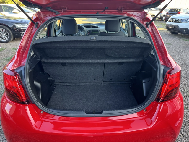 Toyota Yaris 1.5i Hybrid - автомобили, коли, обяви за нови и употребявани 5