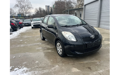 toyota-yaris - 2