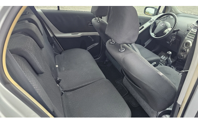 Toyota Yaris 1.4D4D---EVRO 5 - автомобили, коли, обяви за нови и употребявани 7