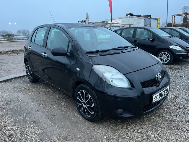 Toyota Yaris 1.4d4d-90-FEIS-ITALIA - автомобили, коли, обяви за нови и употребявани 2