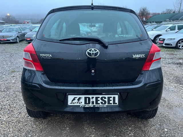 Toyota Yaris 1.4d4d-90-FEIS-ITALIA - автомобили, коли, обяви за нови и употребявани 8
