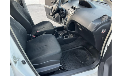 Toyota Yaris FACE 70кс EURO 4 КЛИМАТИК - автомобили, коли, обяви за нови и употребявани 10