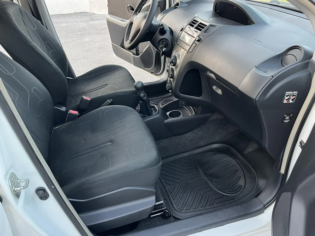 Toyota Yaris FACE 70кс EURO 4 КЛИМАТИК - автомобили, коли, обяви за нови и употребявани 10