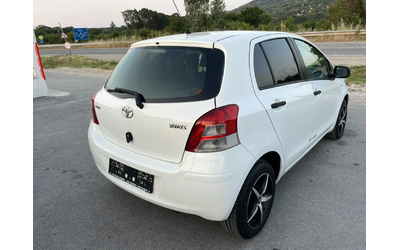 toyota-yaris - 3