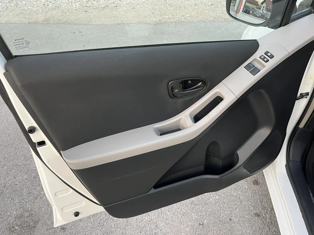 Toyota Yaris FACE 70кс EURO 4 КЛИМАТИК - автомобили, коли, обяви за нови и употребявани 6