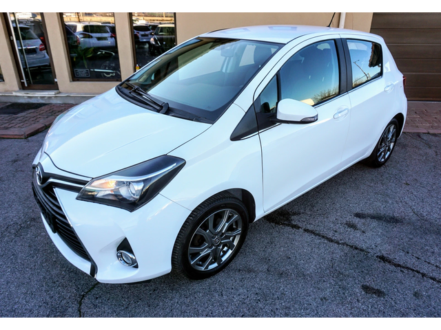 Toyota Yaris 1.3i ACTIVE - автомобили, коли, обяви за нови и употребявани 0