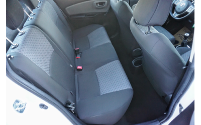 Toyota Yaris 1.3i ACTIVE - автомобили, коли, обяви за нови и употребявани 11