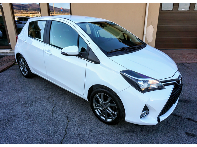 Toyota Yaris 1.3i ACTIVE - автомобили, коли, обяви за нови и употребявани 1