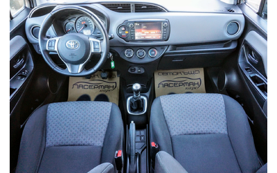 Toyota Yaris 1.3i ACTIVE - автомобили, коли, обяви за нови и употребявани 8