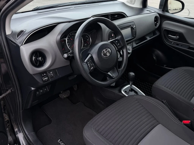 Toyota Yaris LE* АвтоКредит* (ЦЕНА ДО БГ) - автомобили, коли, обяви за нови и употребявани 4