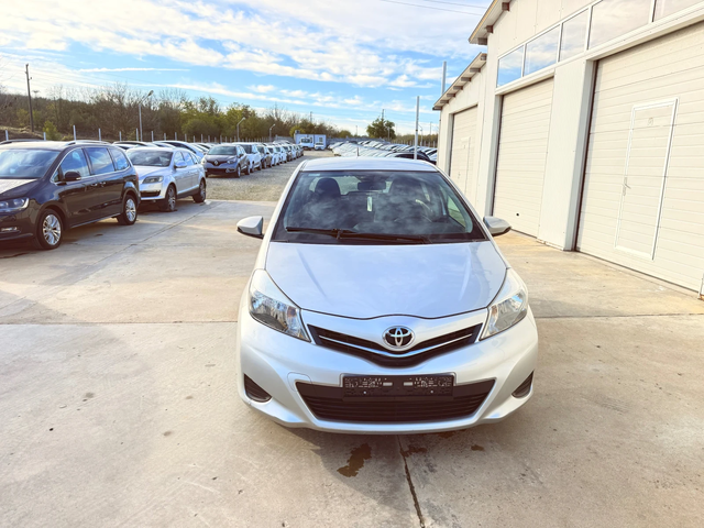 Toyota Yaris 1.4d4d * 150 000km* NAVI* UNIKAT* - автомобили, коли, обяви за нови и употребявани 10