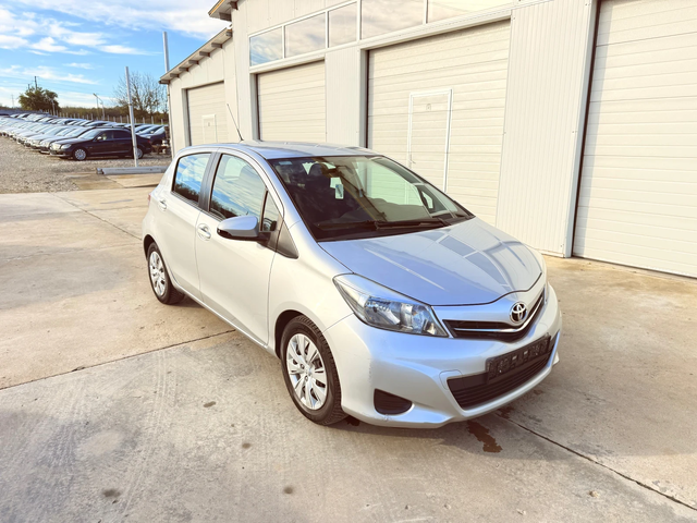 Toyota Yaris 1.4d4d * 150 000km* NAVI* UNIKAT* - автомобили, коли, обяви за нови и употребявани 11