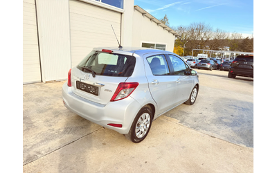 Toyota Yaris 1.4d4d * 150 000km* NAVI* UNIKAT* - автомобили, коли, обяви за нови и употребявани 14