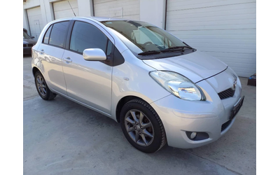 Toyota Yaris 1.3vvt-i 101k* FACE* UNIKAT* - автомобили, коли, обяви за нови и употребявани 11
