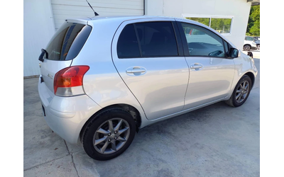 Toyota Yaris 1.3vvt-i 101k* FACE* UNIKAT* - автомобили, коли, обяви за нови и употребявани 12