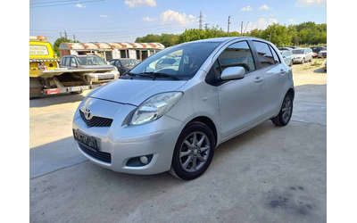 toyota-yaris - 1