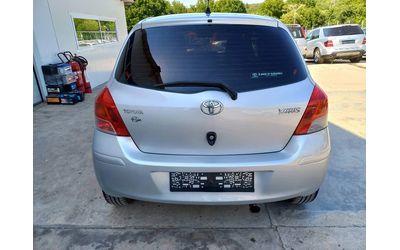 toyota-yaris - 5