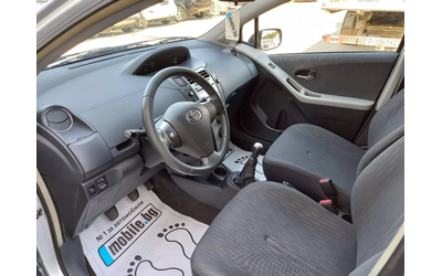 Toyota Yaris 1.3vvt-i 101k* FACE* UNIKAT* - автомобили, коли, обяви за нови и употребявани 6