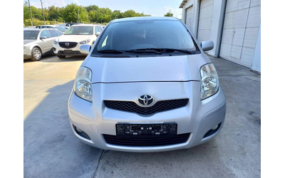 Toyota Yaris 1.3vvt-i 101k* FACE* UNIKAT* - автомобили, коли, обяви за нови и употребявани 9
